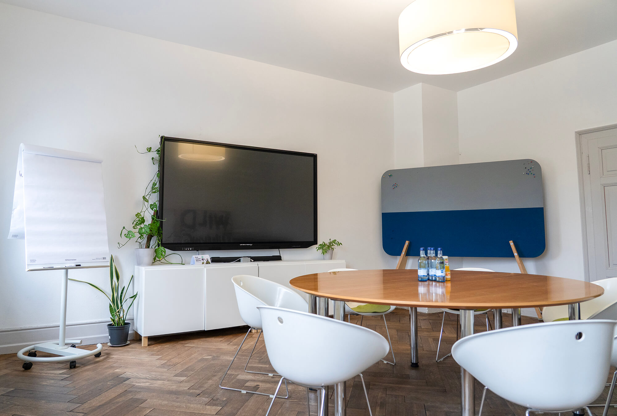 Konferenzraum im Bürgerbahnhof Leutkirch im Allgäu für Meetings und Workshop